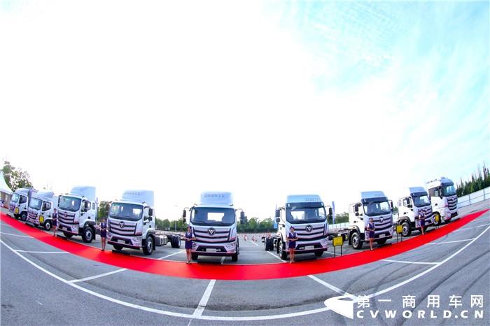9月27日，全新一代欧航R系列超级卡车产品全国上市（江苏站）活动在苏州举行。技术领先、性能卓越的欧航R系列产品正式投放江苏市场，将为江苏乃至整个长三角区域的物流卡友带来更具价值的快递、冷链物流运输产品和一体化解决方案，助力卡友高效运营。