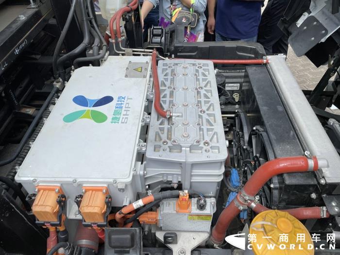 【第一商用车网 原创】集中展示本次大会上亮相的氢燃料电池商用车品牌。