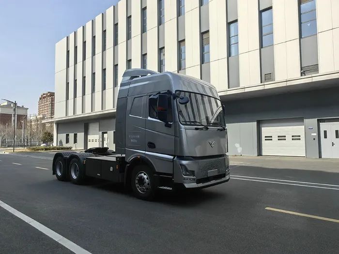 DeepWay全新外观电动牵引车来了？1.jpg
