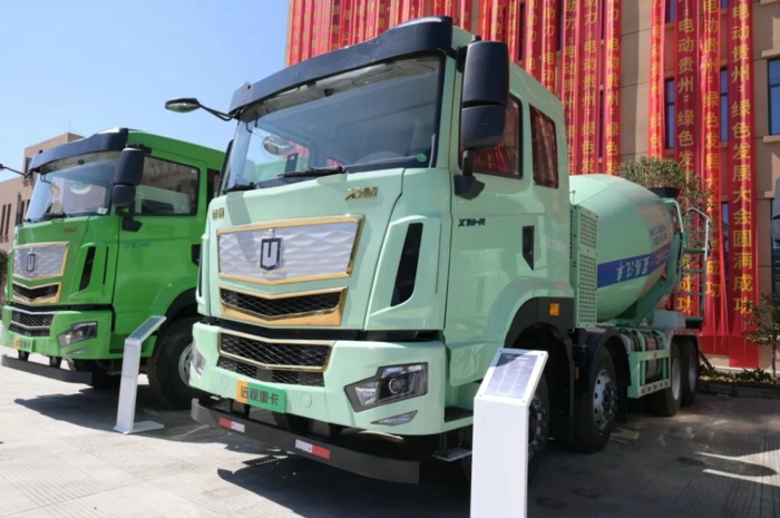 远程X7M醇氢电动搅拌车+远程X7E-400纯电搅拌车.jpg