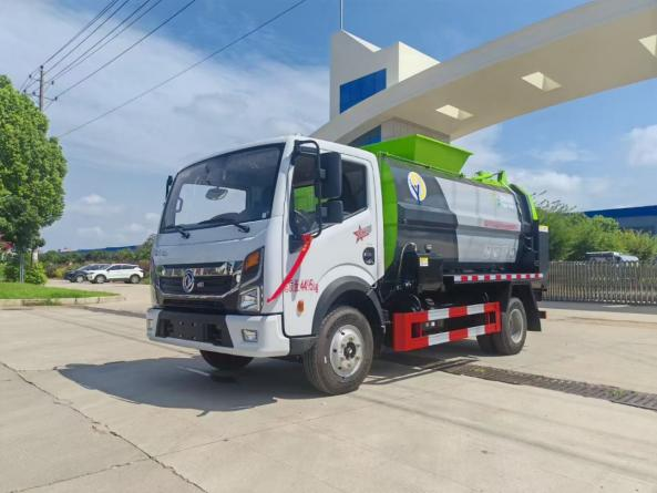 东风专致环卫车系列，以专业实力守护洁净家园4.png