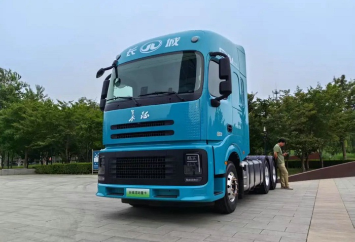 长征HI4-G混动重卡2.jpg