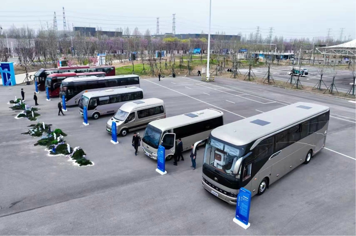 宇通客车开启美好出行新篇章3.jpg