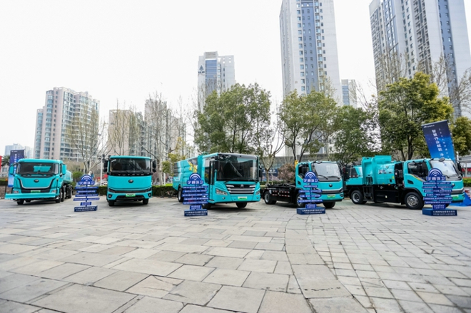 智电融合，科技破局!宇通环卫发力行业智能化新变革2.jpg
