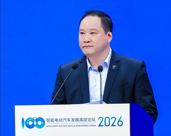 重卡电动化进入十字路口 三一为何选择“不争第一”？.jpg