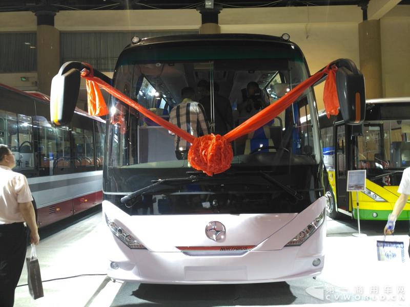 北方BFC6120T1D5J高端座位客车