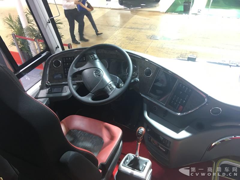 安凯高端客车A9