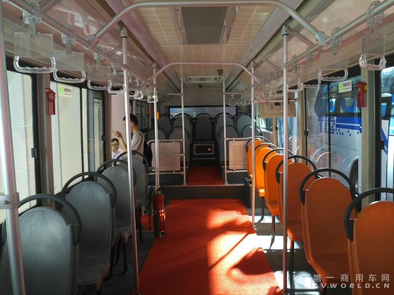 北方BFC6109GBEV纯电动公交车