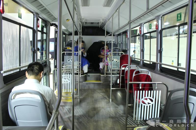 海格KLQ6109GAEVN5全铝纯电动城市公交