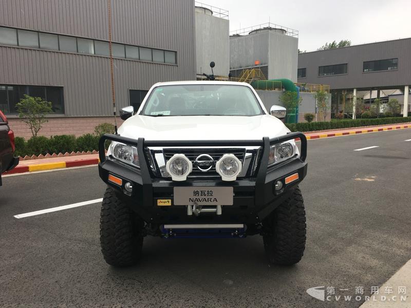 郑州日产新推出的高端皮卡纳瓦拉