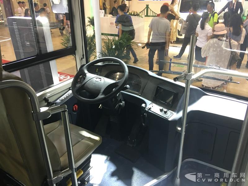 安凯HFF6104G03EV21纯电动公交车