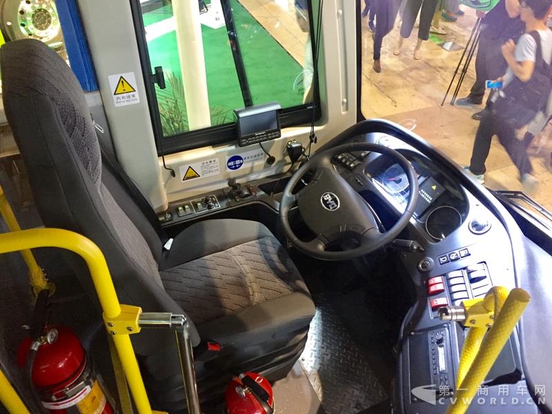 比亚迪C8纯电动客车