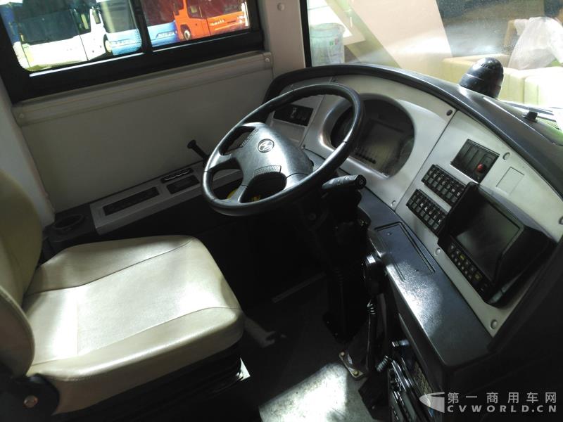 北方BFC6809GBEV纯电动公交车