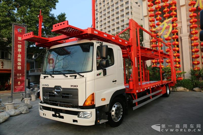 广汽日野700臻值系重卡