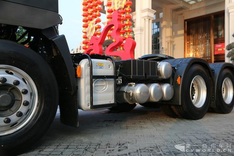 广汽日野700臻值系重卡