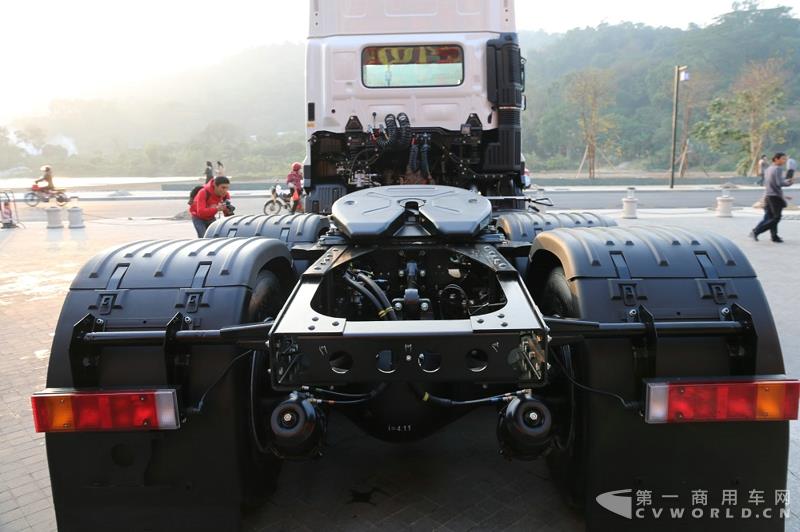 广汽日野700臻值系重卡