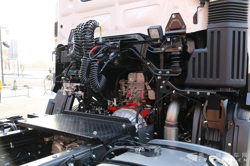 广汽日野700臻值系重卡