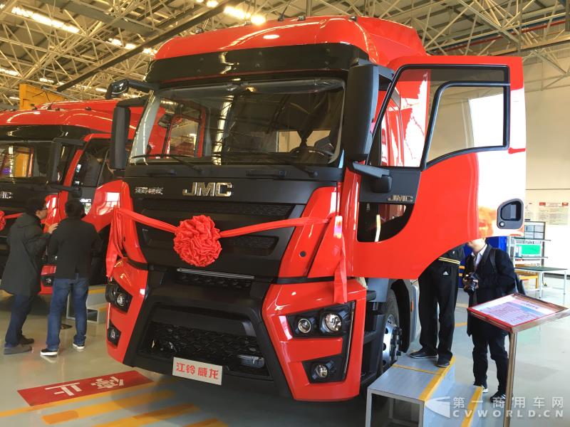 江铃威龙4X2 9L牵引车