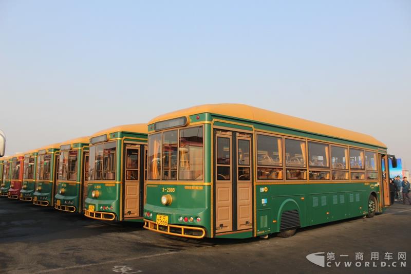 银隆纯电动仿古铛铛车