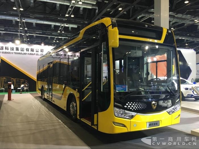 通联插电式混合动力城市客车