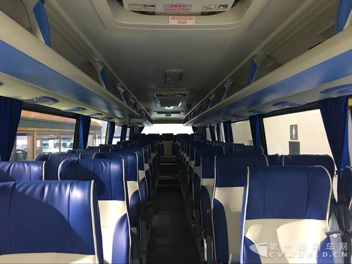 银隆11米纯电动客车