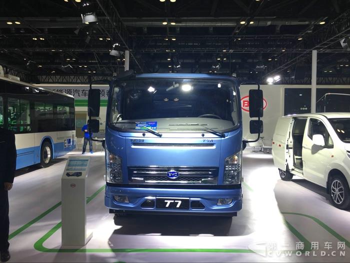 比亚迪T7纯电动扫路车