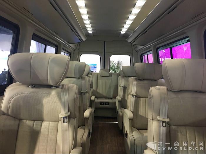 中车7米纯电动客车