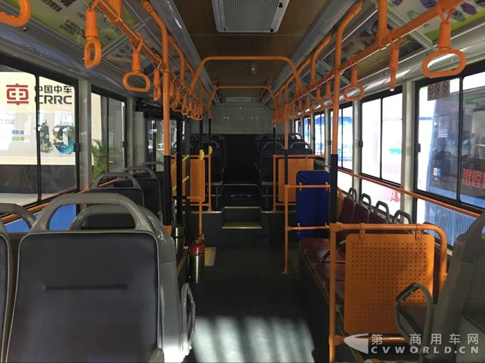 银隆12米镁铝合金纯电动公交车