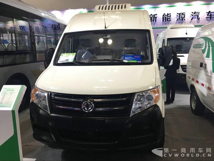 东风御风纯电动冷藏车