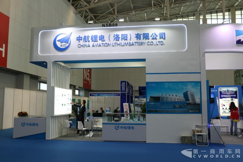 中航锂电