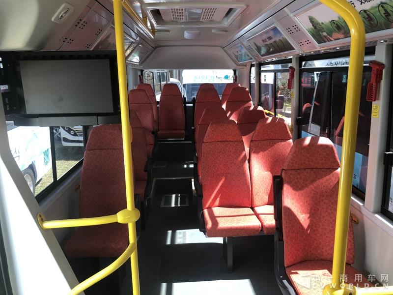 比亚迪C6纯电动客车内饰