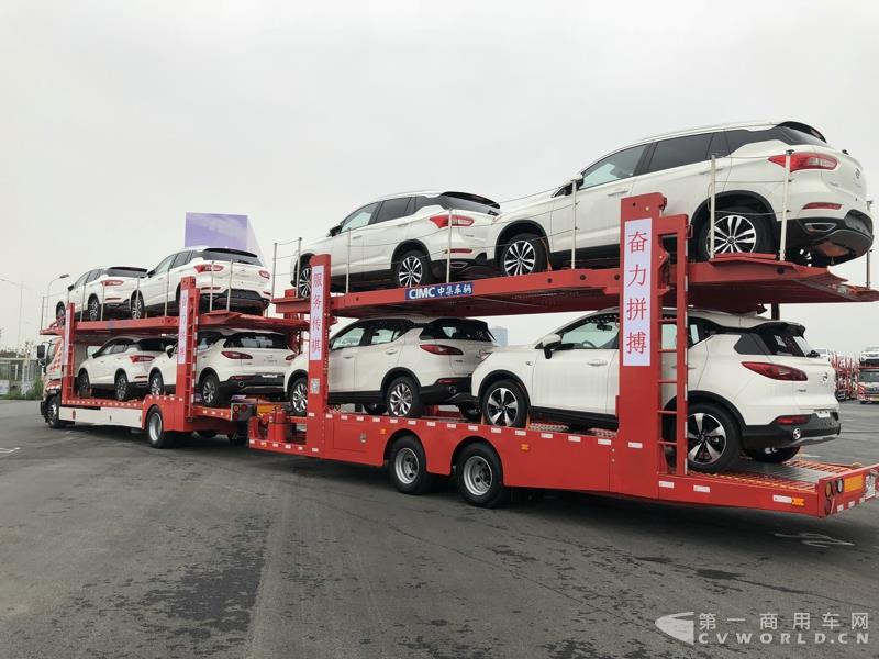 广汽日野中置轴轿运车