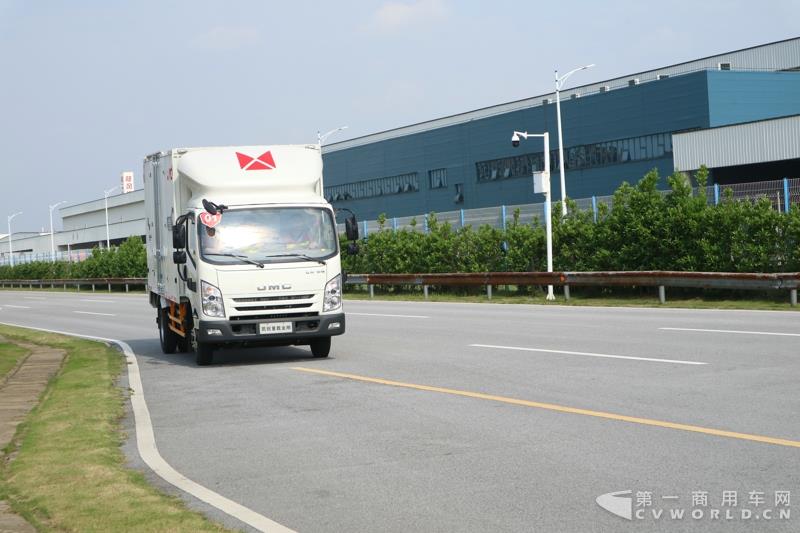 试驾凯锐重载金刚