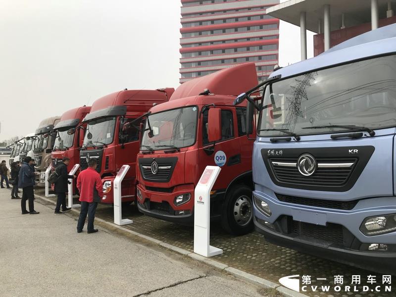 现场展车