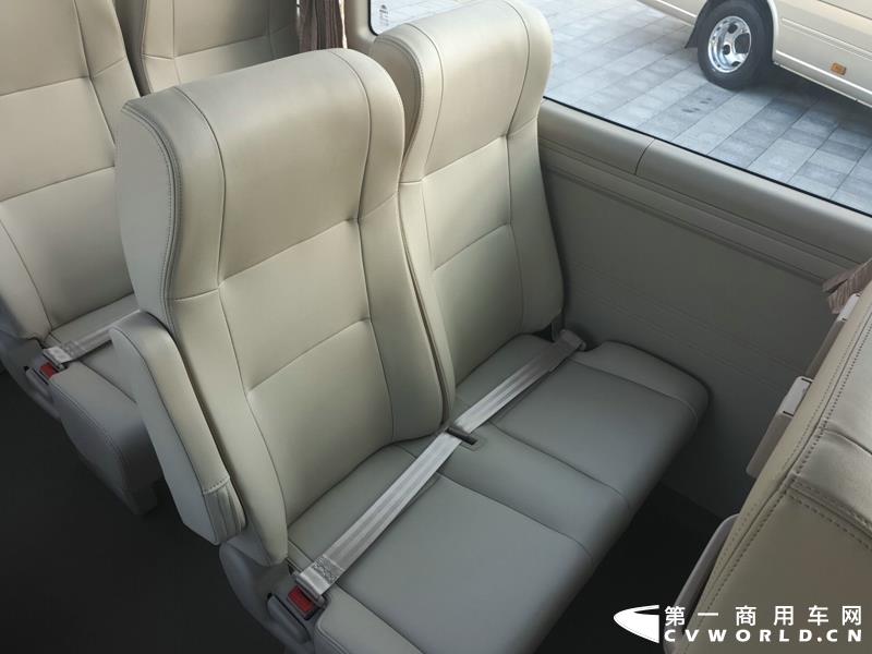 宇通T7 3.5T新品